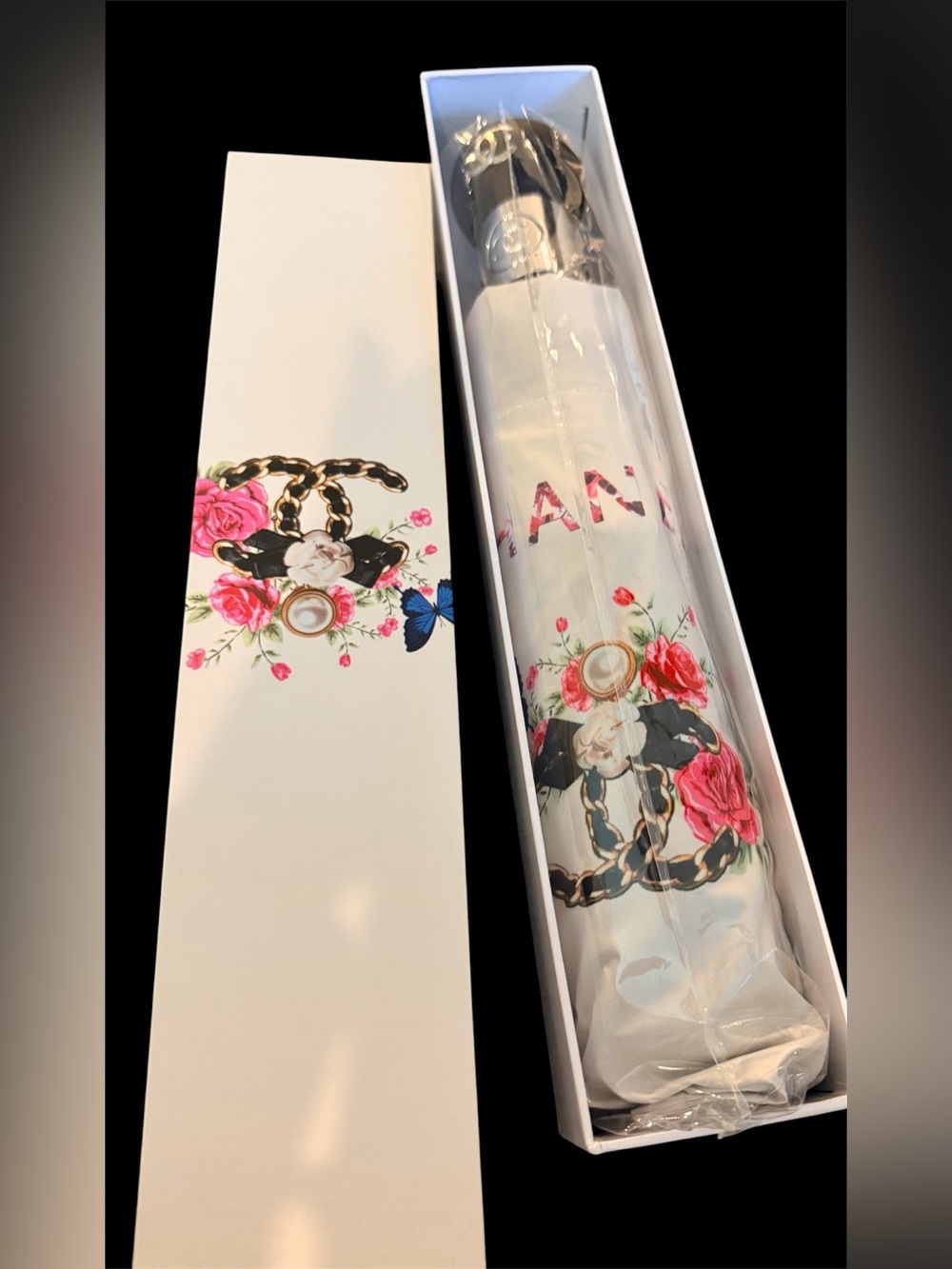 Chanel Floral Patterned NIB
Umbrella - Ivory/Cream. This was a gift
W/ purchase - Picture 5 of 5